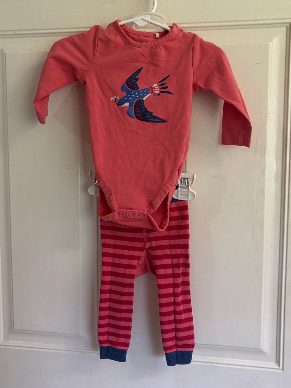 3/6M Kite Sweet Sparrow Raspberry/Rose long sleeve bodysuit/Knit Leggings set.